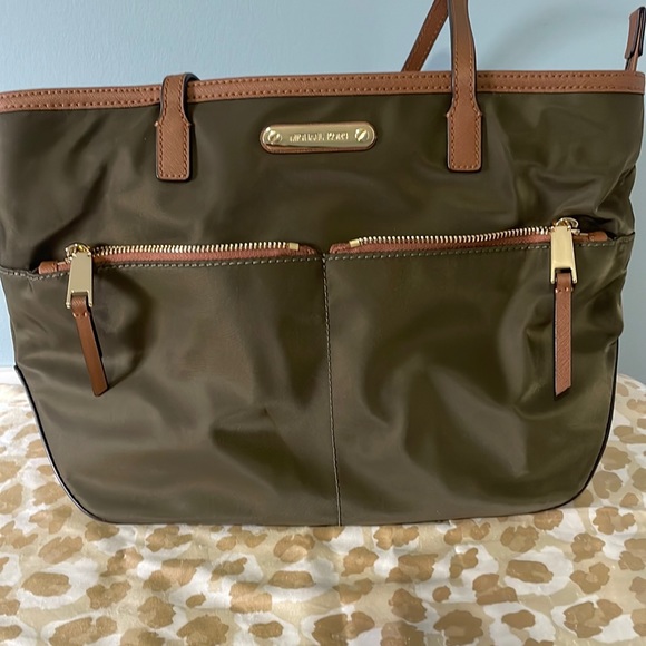 MICHAEL Michael Kors Handbags - Michael Kors green bag